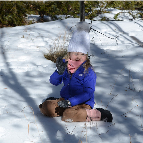 Kid Wearing Kushi-riki's Liner Gloves Playing on Snow 