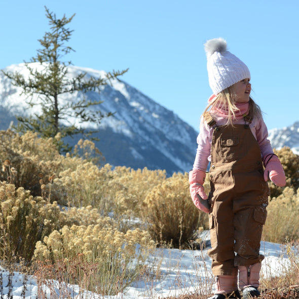 Kids Wearing Kushi-riki's Hope Mitten in Pink